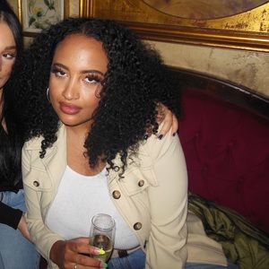 Meet your Posher, Maya